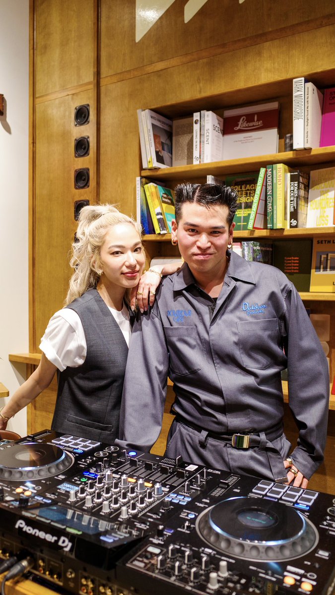 supercupmatcha's tweet image. Our new mix for @ODP1973 OUT NOW!!!
Stream it now at the link in below.

新しいミックスをアップロードしたので
みんなたくさん聞いて♡してシェアしてね🎧💦
たくさんの感想お待ちしています

OUTDOOR MIX 3.29.24 by UNA+MATCHA on #SoundCloud 
on.soundcloud.com/znoaYM1wFcFnPg…