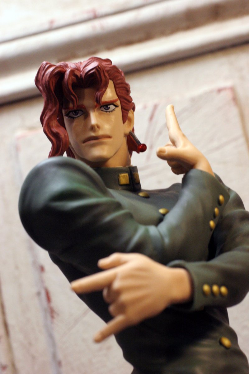 花京院フィギュア 口の大きさと、ほっぺたの面取りが他のキャラと違う