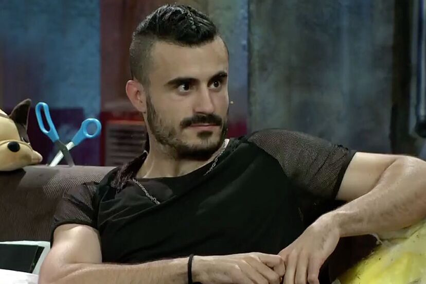 ¿Soy el único que cree que el Kanan Jarrus de Live Action podría ser tranquilamente <a href="/MisterJagger_/">JÄGGER</a> ?