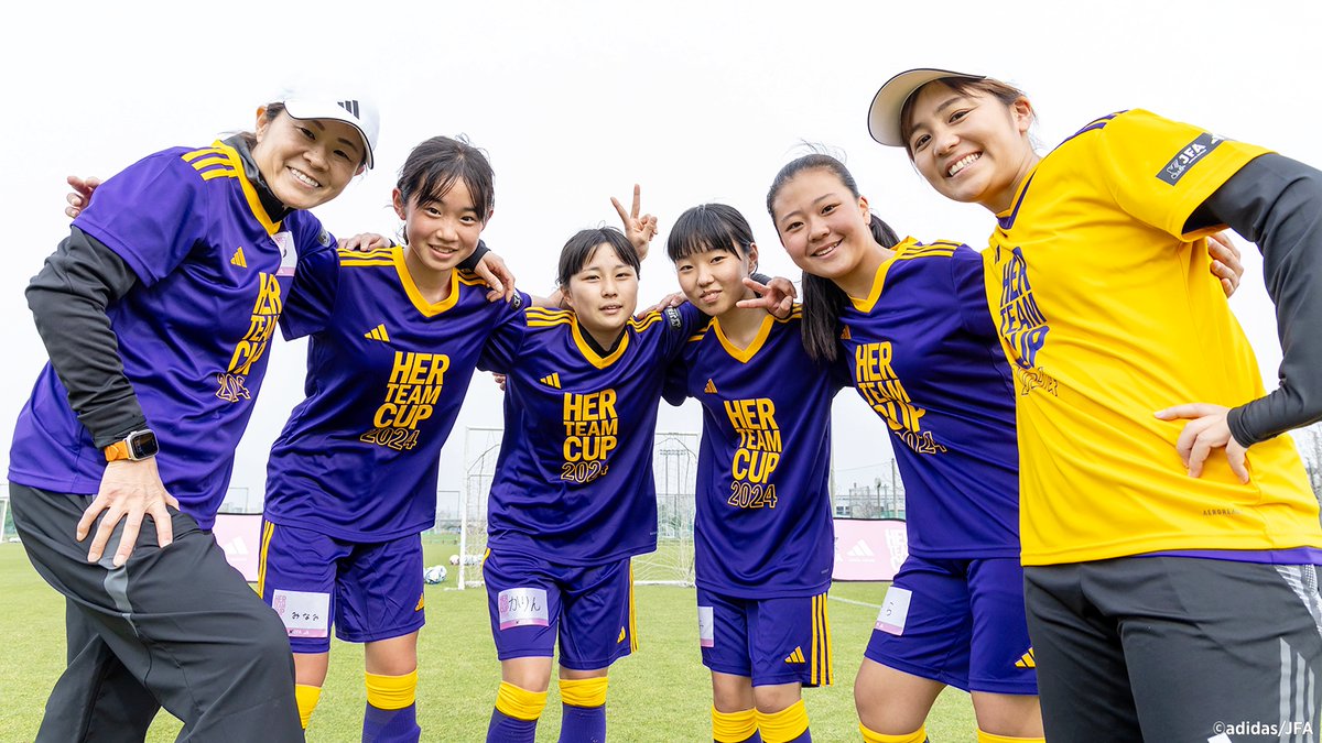 jfa_nadeshiko's tweet image. ＼アディダス・JFA HER TEAM CUP 2024 J-GREEN堺 開催／

#HERTEAM プロジェクトのサポートで創設した女子中学生年代のチームが全国から集まり、
特別ゲストの #澤穂希 さん、#宮間あや さん、#岩渕真奈 さんとともに、2日間のキャンプをJ-GREEN堺で行いました⚽