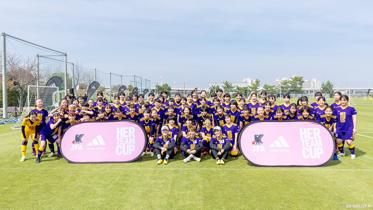 jfa_nadeshiko's tweet image. ＼アディダス・JFA HER TEAM CUP 2024 J-GREEN堺 開催／

#HERTEAM プロジェクトのサポートで創設した女子中学生年代のチームが全国から集まり、
特別ゲストの #澤穂希 さん、#宮間あや さん、#岩渕真奈 さんとともに、2日間のキャンプをJ-GREEN堺で行いました⚽
