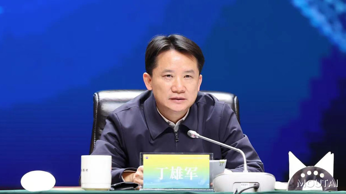 At the 2024 Science, Technology, and Innovation Work Conference held on March 20th, Ding Xiongjun, Chairman of the #Moutai Group, underlined the importance of scientific and technological innovation in driving Moutai’s long-term healthy development. #MoutaiNews #China