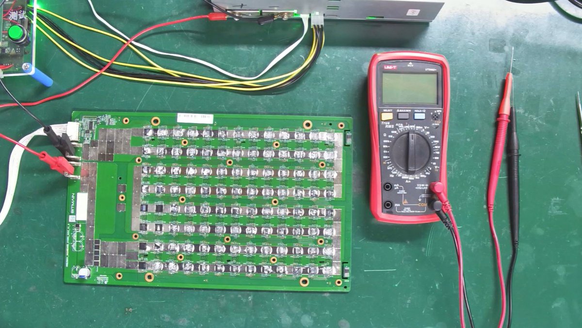 ZMRC_'s tweet photo. ZMRC help you to learn more #Antminer S19 hydro repair method for detecting 0 ASIC chips, or not hashing, or stopping mining, or high temp fault. #S19hydro #antminer #hashboard #repaircourse #Bitcoin https://t.co/RrqvGDowv2