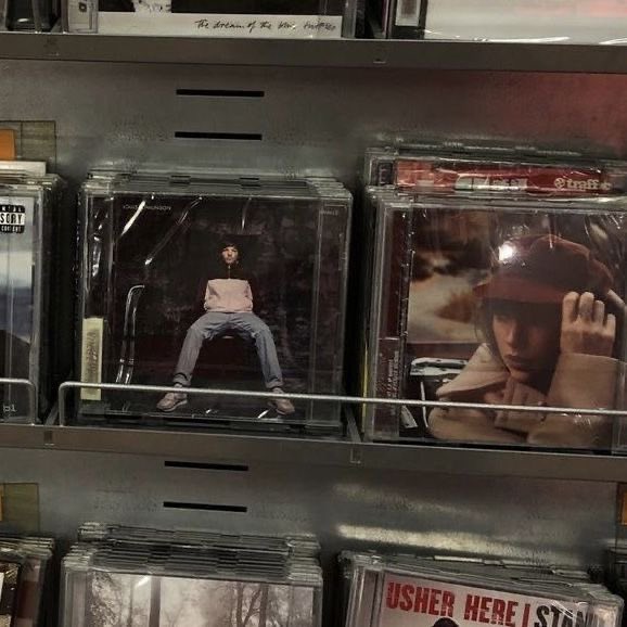91sdarkestnight's tweet photo. taylor swift albums as louis tomlinson songs 

a 🧵:: https://t.co/1m5iCTwhy9