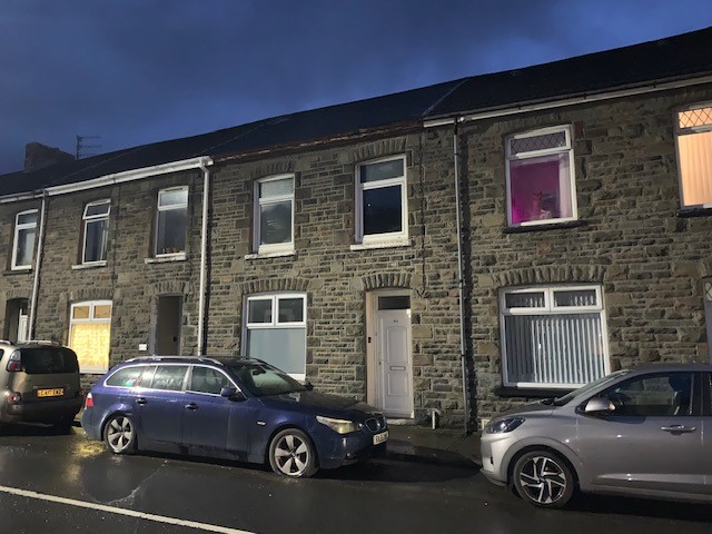Lot 26 in our 24th April Auction is 
163 , Robert Street, Ynysybwl, Pontypridd, Gwent CF37 3EB
• Investment or first time buyer opportunity
• Three bedroom mid terrace home
• Rear garden 
auctionproperty.co.uk/property/163-r…

#auctionproperty #propertyforsale #auctionlot