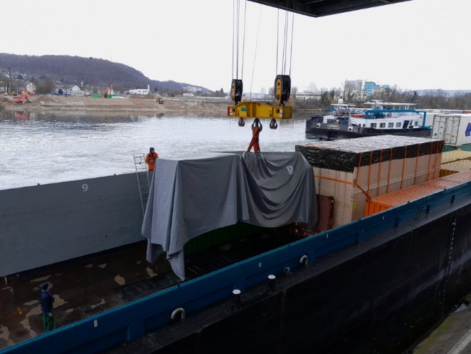 #ProjectSpotlight Schneider, Switzerland Moves Machines by Road, Barge, Container Vessel to Kaohsiung, Taiwan Find more details: wcaprojects.com/CaseStudies/De… #WCAprojects #cargo #heavyequipment #container #heavyhaul #projectcargo