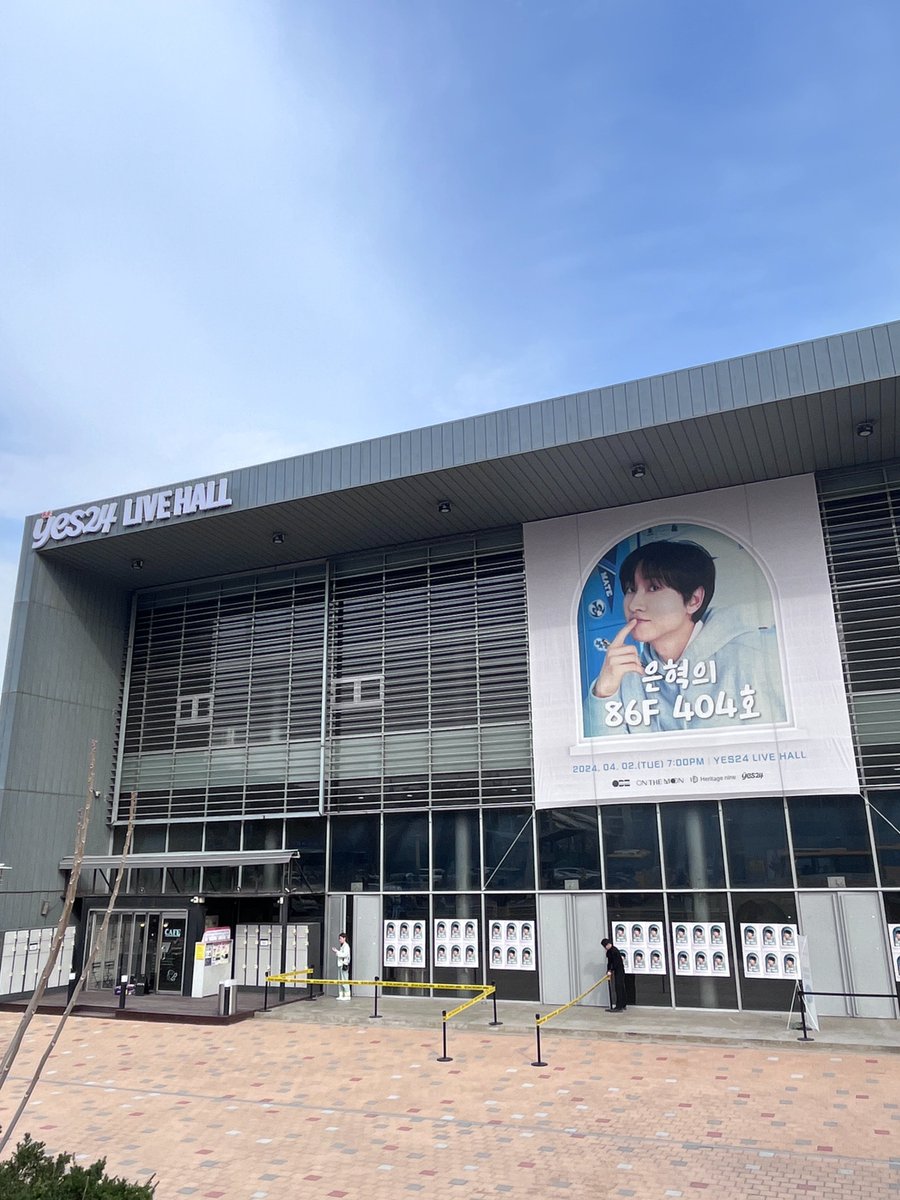 팬 여러분💙404호로 초대합니다! 
Are you ready to enter Room404?! 

💎은혁 86F 404호 | EUNHYUK BIRTHDAY PARTY🌙
💙D-DAY💙

🗓️파티 일시🔽 
2024.04.02(TUE) 19:00 KST 
 
라이브 티켓/Live Ticket🔽
go.bigc.im/3TZSCqw

#은혁 #EUNHYUK #SUPERJUNIOR #은혁의_86F_404호