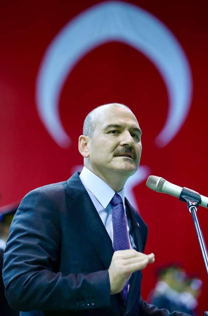 FatosKaraman4's tweet photo. Amasız Fakatsız 
Süleyman Soylu Göreve
@RTErdogan 
@suleymansoylu
Bir davamıza olan inancımız, bir de sana olan sevdamız aynı kalacak. https://t.co/R2BVd4y18t