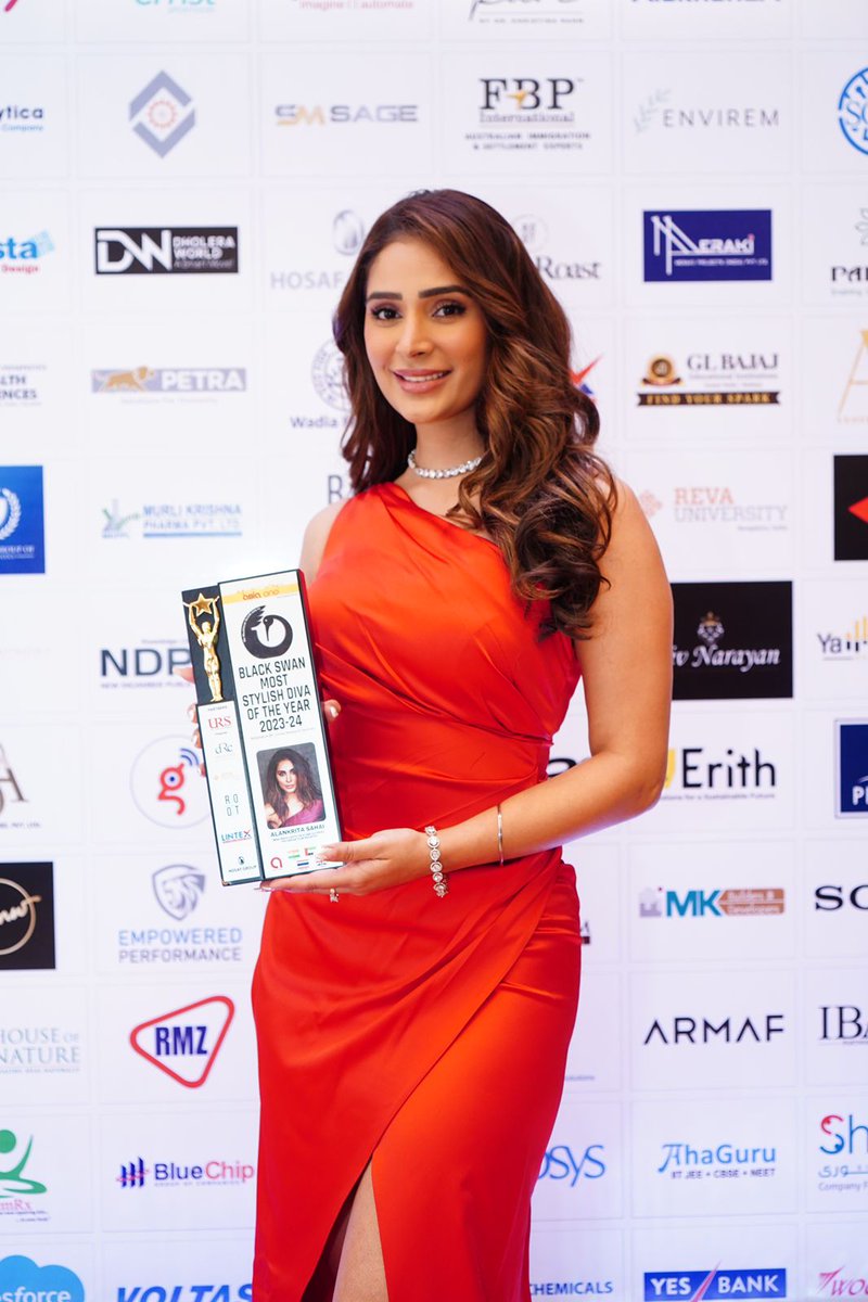 The stunning and alluring @sahai_alankrita wins a special honour at Asia One Awards, wins 'Black Swan Most Stylish Diva Of The Year 2023-24'. Check out the proud winning moment here #alankritasahai