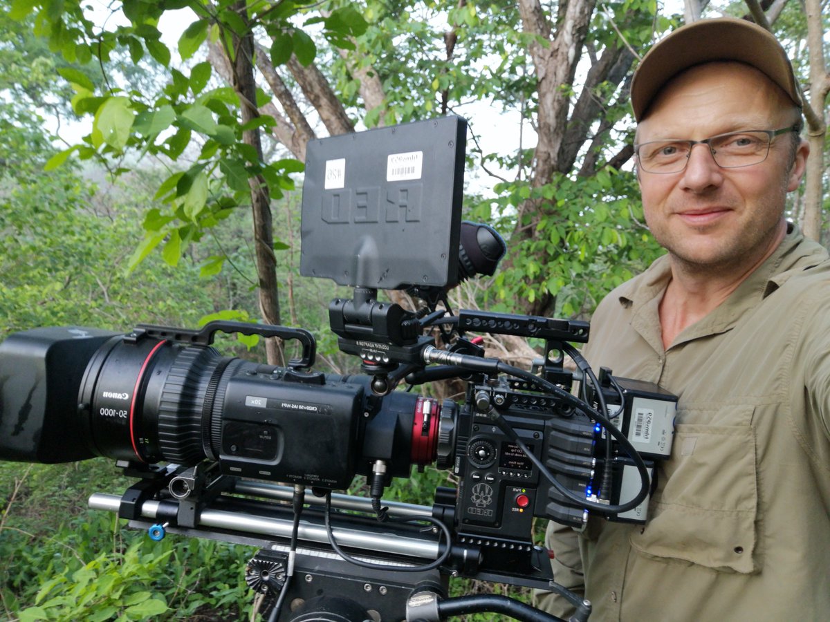 Great fun filming primates for this new series from the #BBC. Very excited to see the fruits of our labours! I hope you enjoy watching! #Mammals #CostaRica #Monkeys #WildlifeTV #Documentary #Filmmaking #CanopyFilming #TreeClimbing #WildlifePhotography #RedCamera #Canon