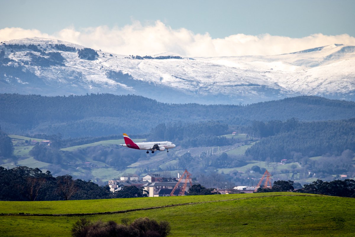 Cantabria ampliará su conexión aérea con Madrid. @Iberia sumará una nueva pernocta en el Seve Ballesteros que garantizará llegar a Madrid a las 7:30h de martes a viernes a partir de octubre turismodecantabria.com/noticias/canta… 📸 @DaniTSpotter