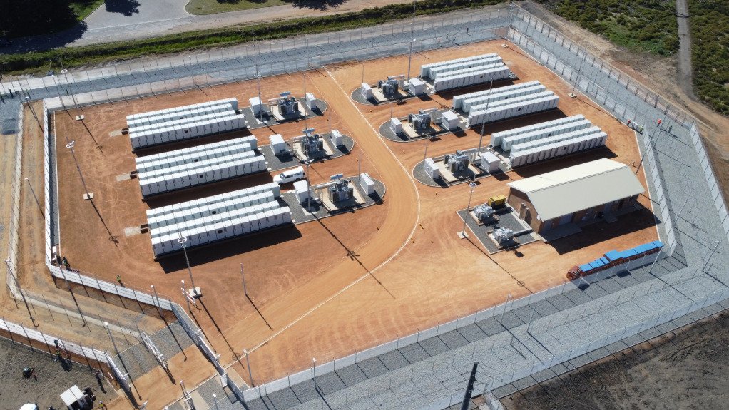 Third battery storage programme seeks bids for five Free State sites #electricity #batterystorage bit.ly/3PM8uKG @TerenceCreamer @DMRE_ZA