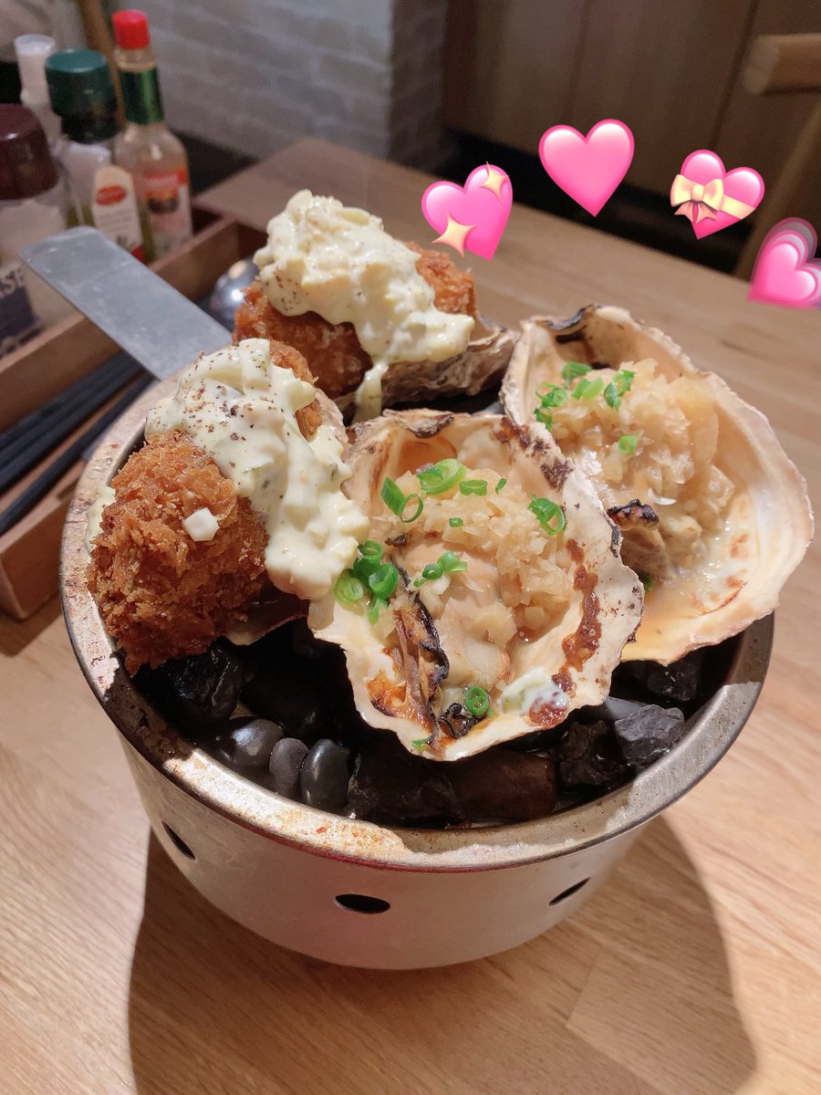 yuuna_labo's tweet photo. 牡蠣ランチ美味しかった〜♡
1番好きな食べ物は牡蠣❣️
特に生牡蠣が大好き♡
あたったら苦手になるって聞いたけど…あたったことあるのにそれでも好き☺️ https://t.co/kcKWeB4LyF