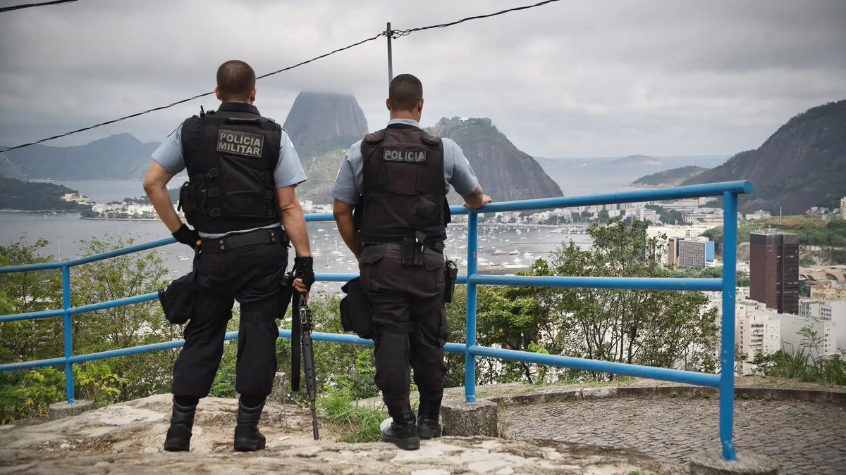 Welcome to book launch of Tomas Salem’s (@BergenAnthropo1) ethnography on the world of policing within the world's most deadly police force 🇧🇷 followed by discussion w/ Antonio De Lauri (@cmi_no) and Lara Côrtes (@LawTransform) ➡️ Wed 3 April ⏰ 2 pm 👉 bergenglobal.no/events/policin…