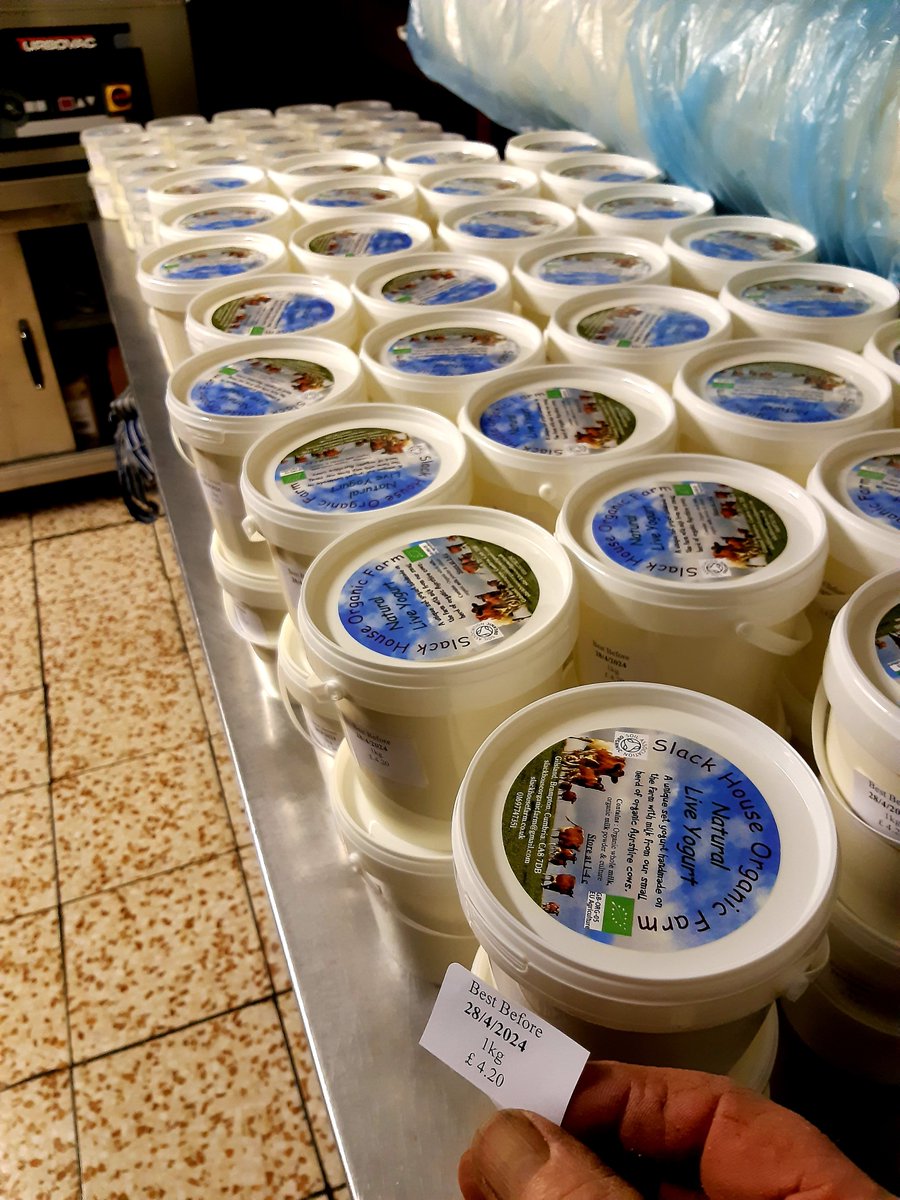 ericslackhouse's tweet photo. Easter Monday #yogurt getting labelled before going in the chiller 
#organic 
#microdairy https://t.co/ep9qKSIG4U