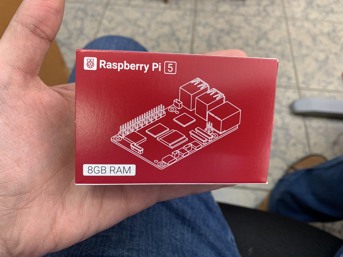 jumainrink's tweet image. بدا تولع … #raspberrypi5 🤓