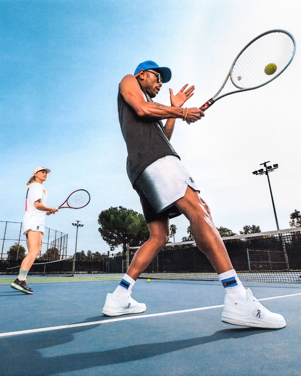 Put a spin on your match fit with our new range of tennis apparel. 🎾 Check the collection: bit.ly/3PEl7rj #DreamOn
