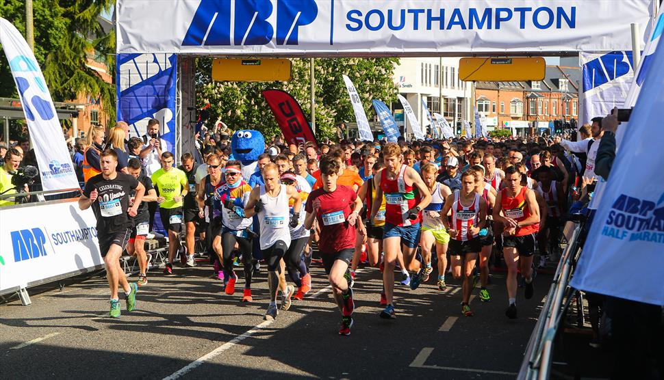 April has arrived and there is so much happening in Hampshire this month from Easter events to spring celebrations and plenty of outdoor fun as the days get longer and warmer. Find out what’s on in Hampshire this April visit-hampshire.co.uk/ideas-and-insp… 📷 ABP Southampton Marathon