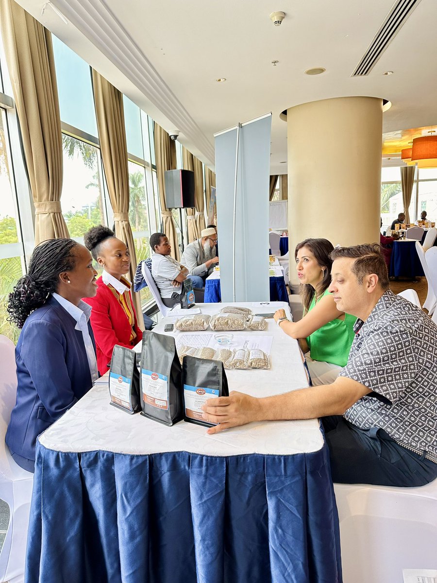 ugandaexports's tweet photo. Pictorial:
Buyers meeting up one on one with the Exporters
@kwezicoffee , @tookeonline , @speciali_teas 
#UEPBExporterBuyerLinkage https://t.co/7tmQ0Nnt3M
