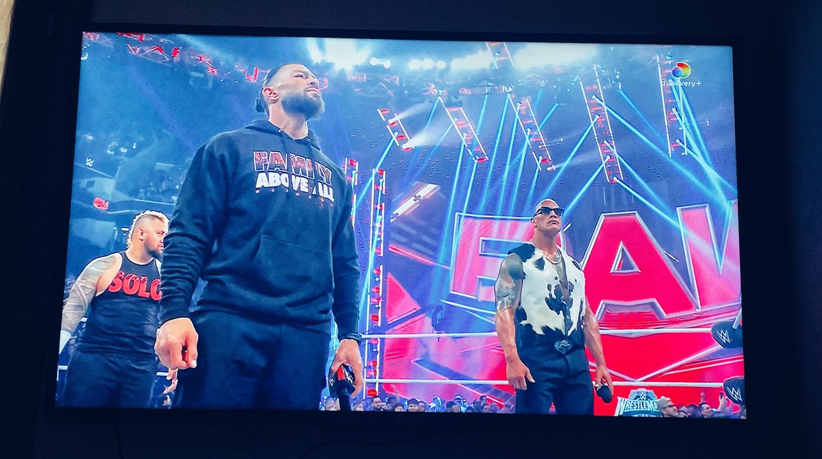 evilones76's tweet image. Guardando il nuovo episodio di #raw su #dmax prima di andare al lavoro.
Erano anni che la #WWE non catturava la mia attenzione come quest’anno con la #RoadToWrestleMania .
Le attese per il weekend di #wrestlemania sono veramente alte.