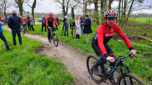 Nieuwe MTB-route in Oost Gelre geopend -  groenlosegids.nl/l/482319