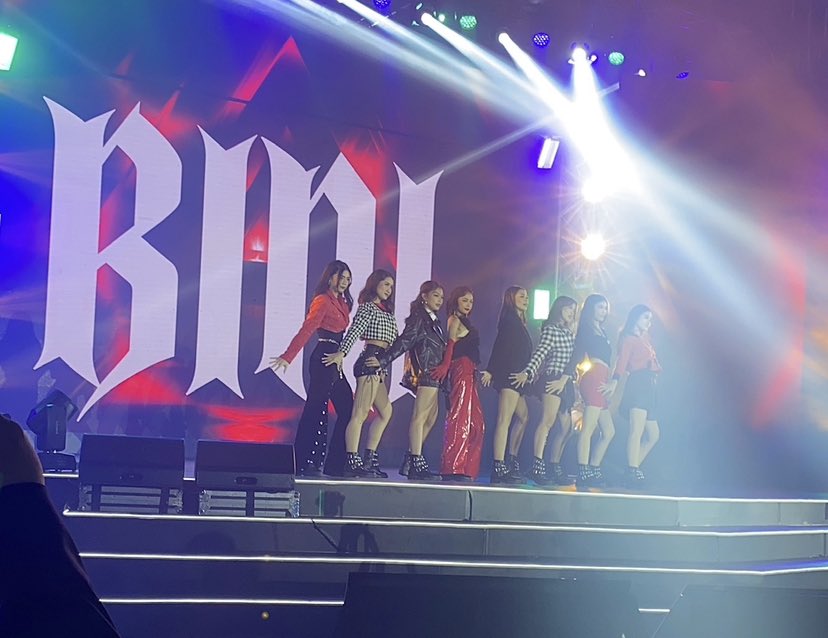 coachabbytwt's tweet photo. Mukhang absent ako this time, pero not for lack of trying. Mula nung nakilala ko ang @BINI_ph nung Tugatog, I really tried not to miss major performances. They’ve grown exponentially and it’s bittersweet for OG BLOOMS. Chin up tayo.

@BINI_ph #BINI
#BINIverse_TheFirstSoloConcert https://t.co/fhI3qWa4g4