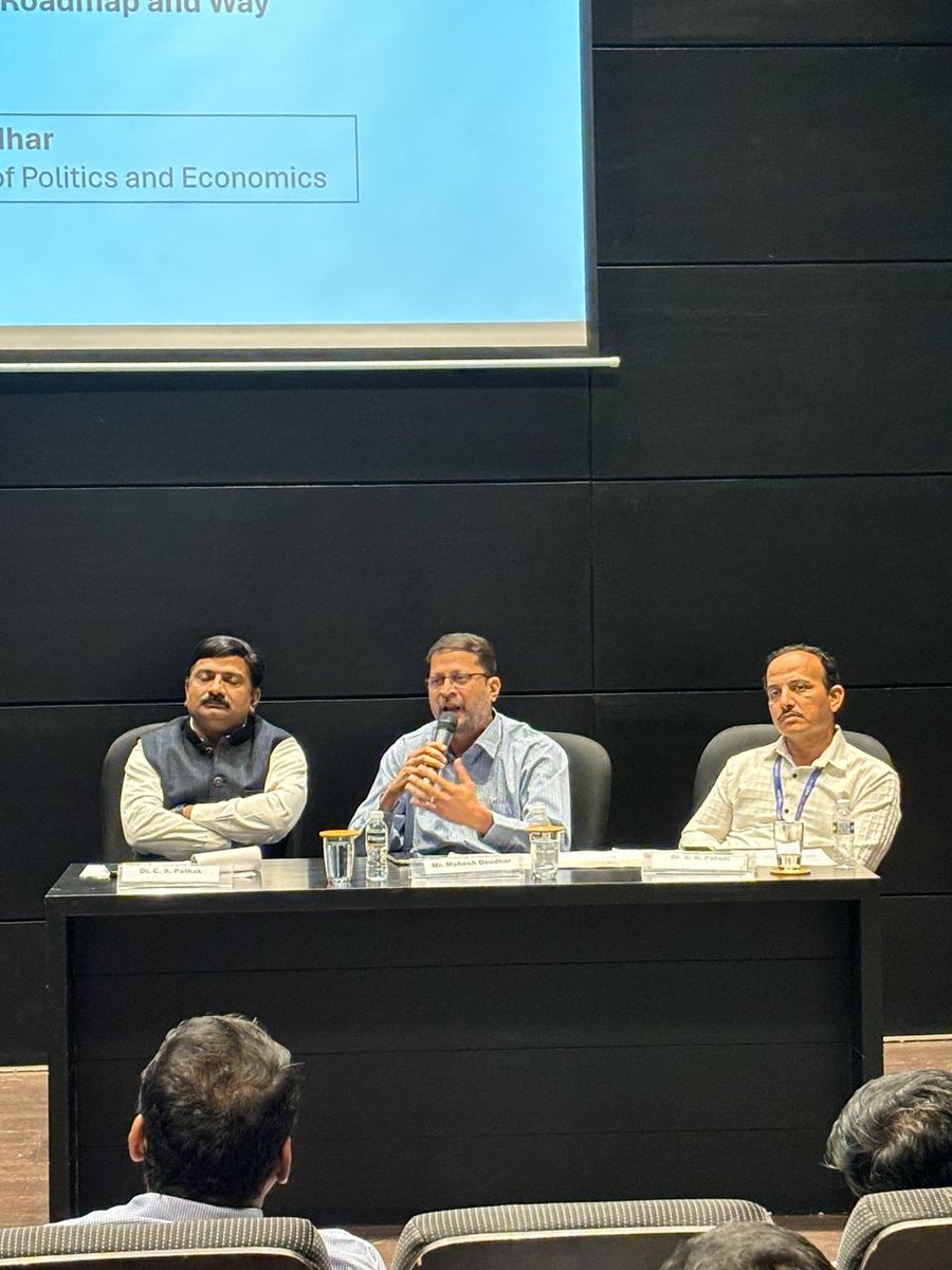 🚗Speaking at 'Navigating the Shift: A #JustTransition Roadmap for #Maharashtra's #Automobile Sector', Mr Mahesh Deodhar, @gipe_official, said, 'The #mobility transition is not ICE vs #EV but includes #transit. Our commute within cities has to revolve around #publictransport'.