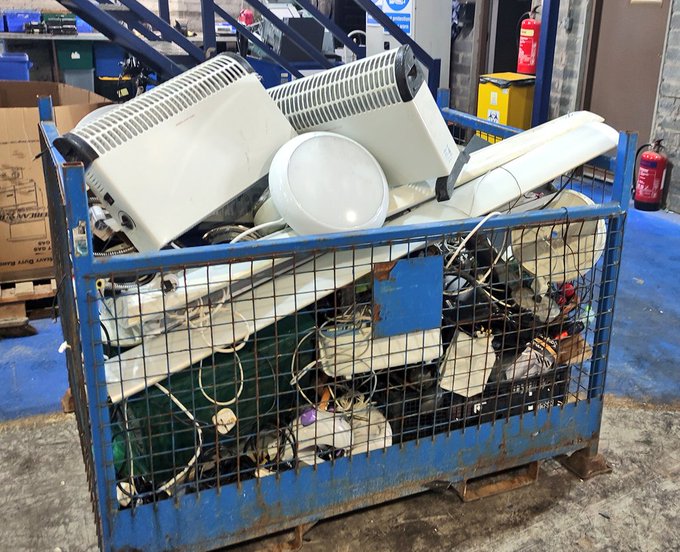 Mixed #electrical items for sorting and safe #recycling at Recycle IT. Drop off free to recycleit.ie - home and small office #WEEE this week - Open from @ 8.30am - Have a great sunny day! @socialrecycleit