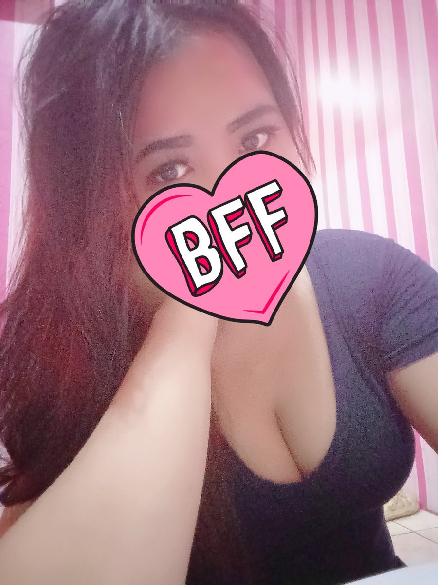 masih ready yaa guyss yg mau pijat sebelum mudik mampir sini yuu,,aku ready dengan segala keramahan tuk manjain abang2 disini,, yg mau tau info silahkan DM tapi jika slowrespon klik link bio di profil yaa ☝️ #availbandung #MassageFullBodyMassage #includeroom #Excludebandung