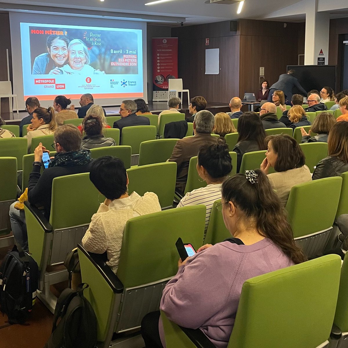 France Travail Auvergne-Rhône-Alpes tweet media