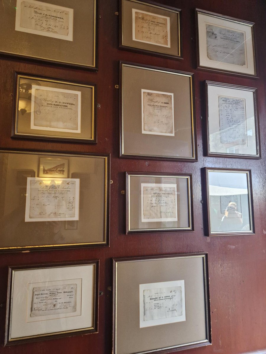 wordsnerd's tweet image. Inspiration for this (short!) week after a brilliant #EastEnd (long!) weekend. Love these beautifully written invoices/payment slips too.

#EverydayWriting #WrittenIdentity #BusinessWriting #WritingCoaching #BusinessWritingForExperts #Savvy #Ideas #Inspiration #StreetArt #Curious