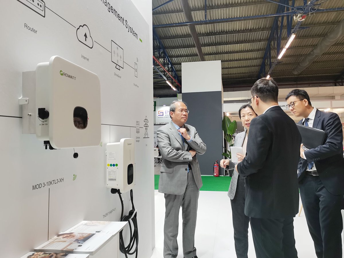 ⚡Empowering Greece with more powerful solutions: #Growatt concluded exhibition at the 6th International Exhibition #VerdeTec. As a leading energy solution provider, we were proud to showcase our most up-to-date offerings, like the MOD 10KTL3-XH(BP), the APX HV Battery, and more.