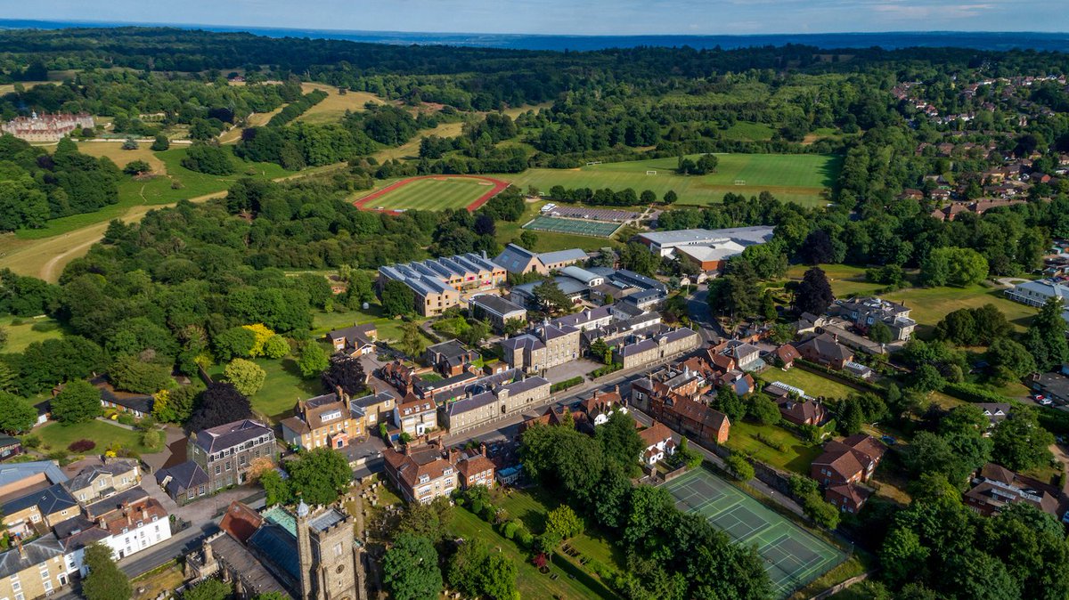@SevenoaksSchool is a co-ed Senior school for ages 11-18, in Kent, with a well-established reputation for academic rigour. Click the link to read the full review ahead of the virtual Sixth Form Open morning on 20 April 2024. bit.ly/3qtv5lL