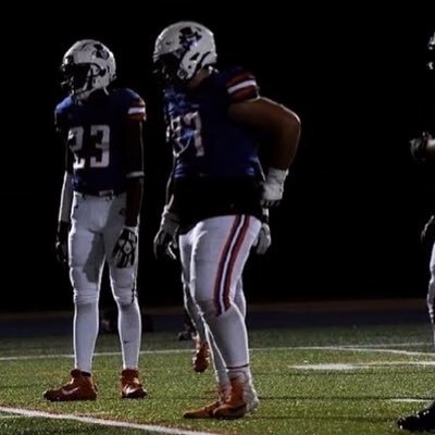 Lucas Previati '26
🏈  DT/G
📏 6'3" 290lbs
📚 3.0 GPA
📲 @goatlucasbanddz
📽 hudl.com/v/2NgtfW
💥 6'6" Wingspan