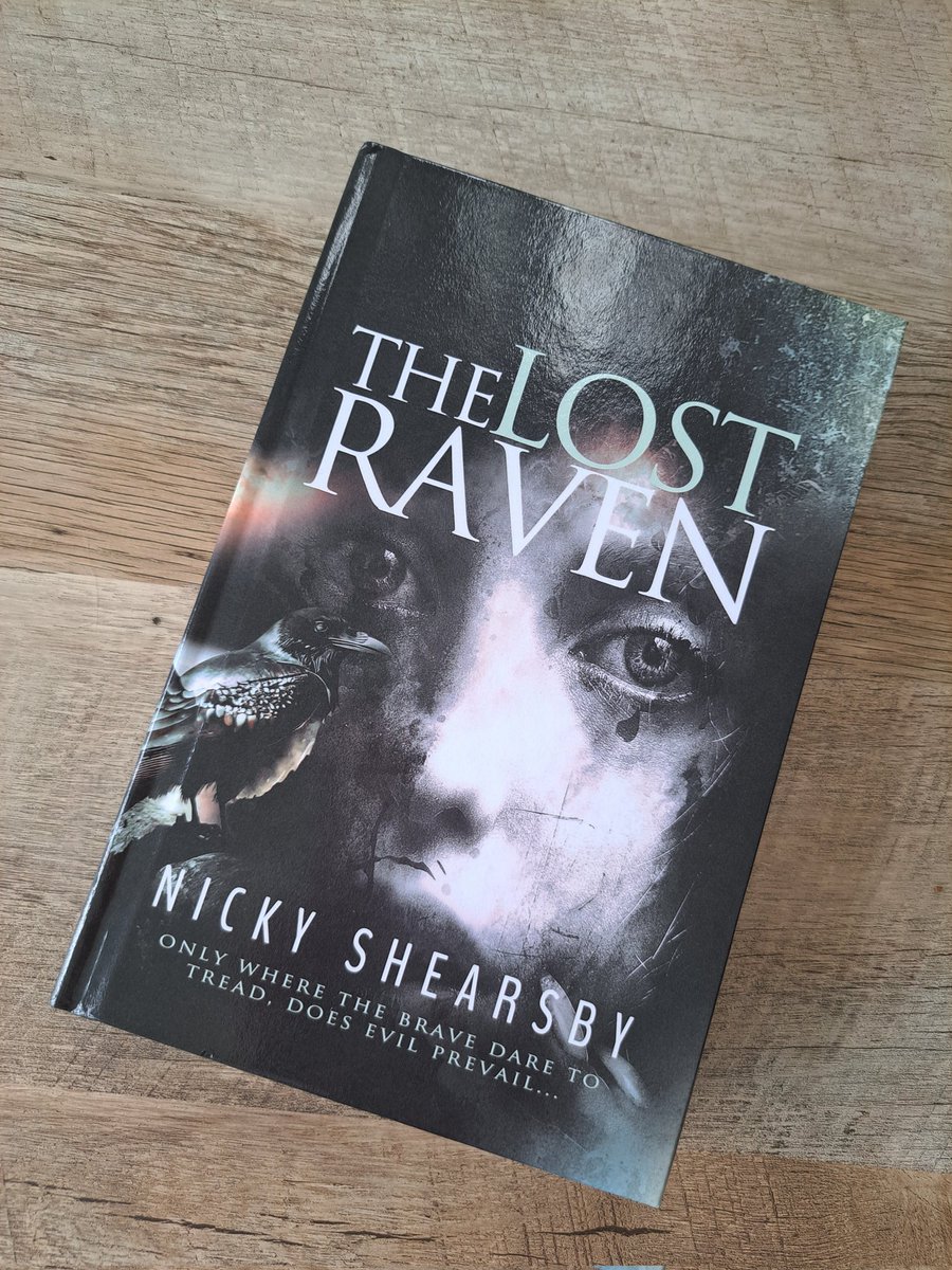 *COVER REVEAL*

THE LOST RAVEN, the second of the Flanigan Files series, publishing in eBook and hardback September. Available to pre-order everywhere 👀

srlpublishing.co.uk/product/the-lo…