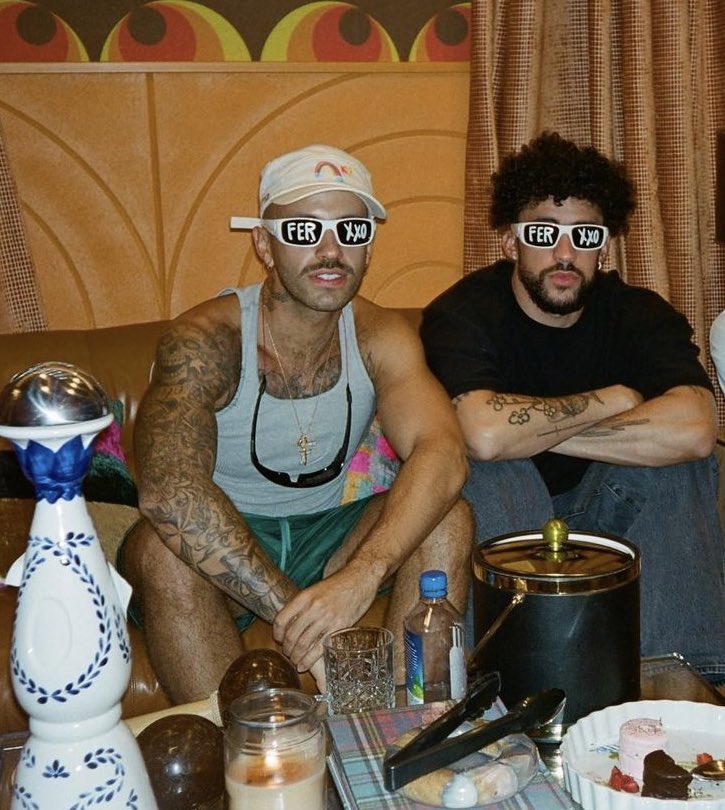 moiiacunaa's tweet photo. @Fleek_Mag estos dos sacan álbum del año fácil https://t.co/jxhniKZqNx