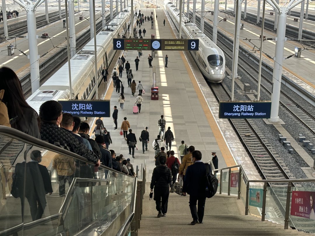 #EconomicDevelopment🚆During the upcoming five-day Qingming (Tomb Sweeping) holiday rush lasting from April 3 to 7, Shenyang #railway is expected to handle 3.6 million passenger trips, averaging 720,000 passengers per day.