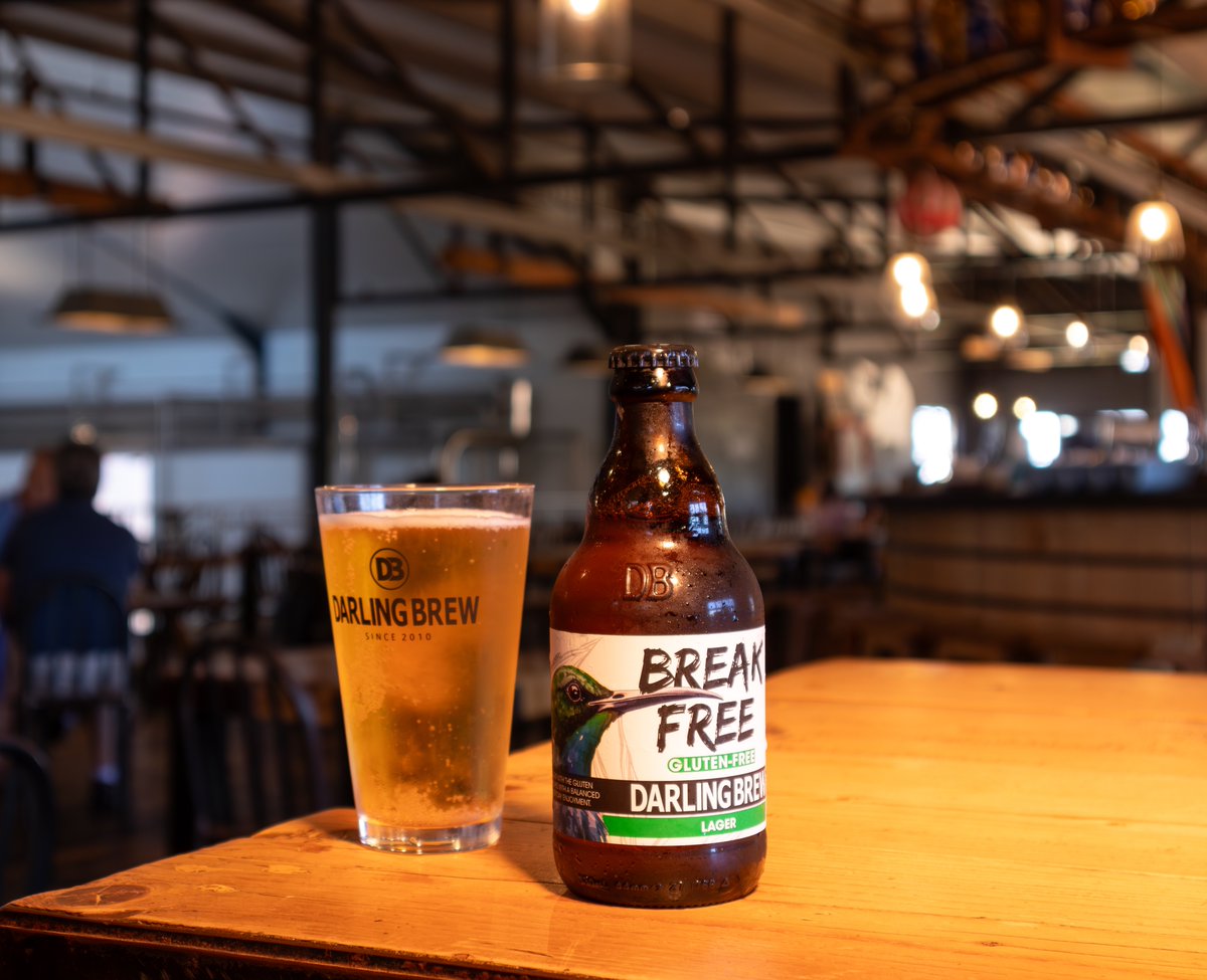 Set your 'beer-buds' free with Darling Brew's BREAK FREE Gluten Free Lager! Crafted with care & precision - experience the crisp taste today. Order online now from Takealot & Darling Brew 🍻🇿🇦 restaurants.co.za/news/darling-b… #LocalisLekker #DarlingBrew #BreakFree #GlutenFree @TAKEALOT