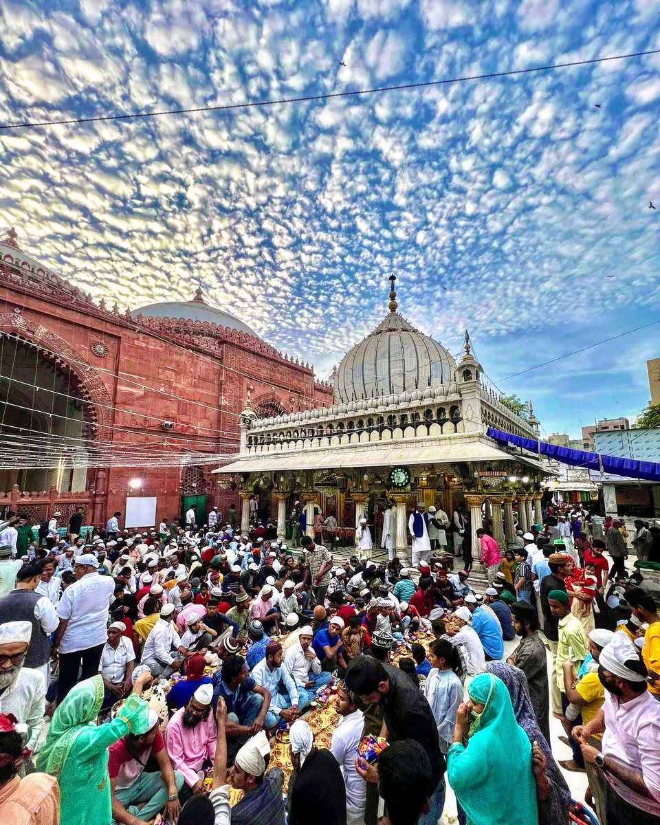 Hazrat Nizamuddin Dargah Sharif 🤲🏻