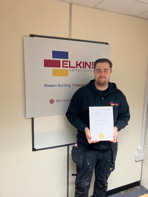A big congratulations to Charlie Harris, who recently passed his Level 3 Installation #Electrician and Maintenance Electrician #apprenticeship. Our Director, Ray Elkins, was on hand to present him with his certificate of completion. #loveconstruction #constructionapprentice