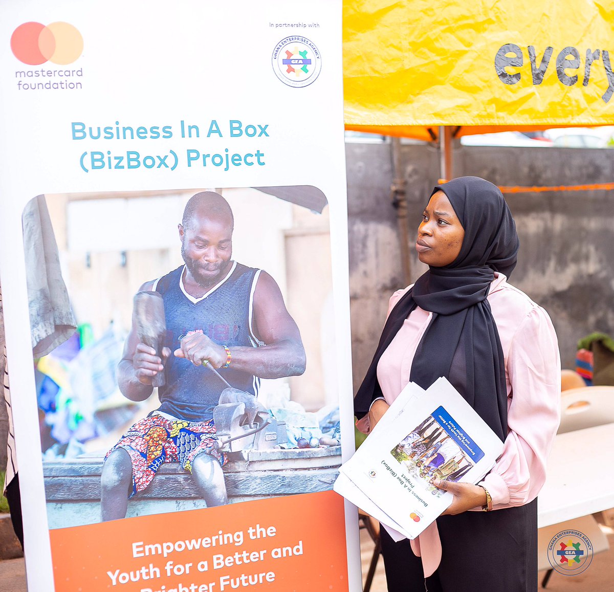 gea_ghana's tweet photo. In partnership with the Mastercard Foundation on the BizBox Project, GEA participated in the Onua TV Easter Trade Fair in Accra, empowering over 40 MSMEs to showcase their products and improve market access. https://t.co/D9Lcn8TOeF