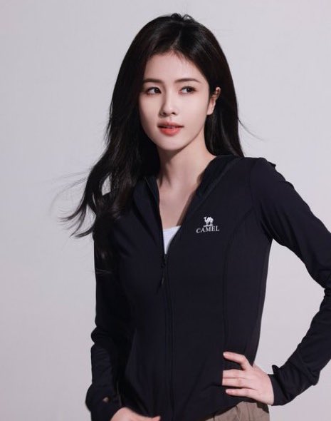 Congratulations to our queen #BaiLu for making it to the list of zhikuxingtu brand endorsement list 😭 she is the only female celebrity among all the male celebrities says a lot about her popularity ❤️✨
