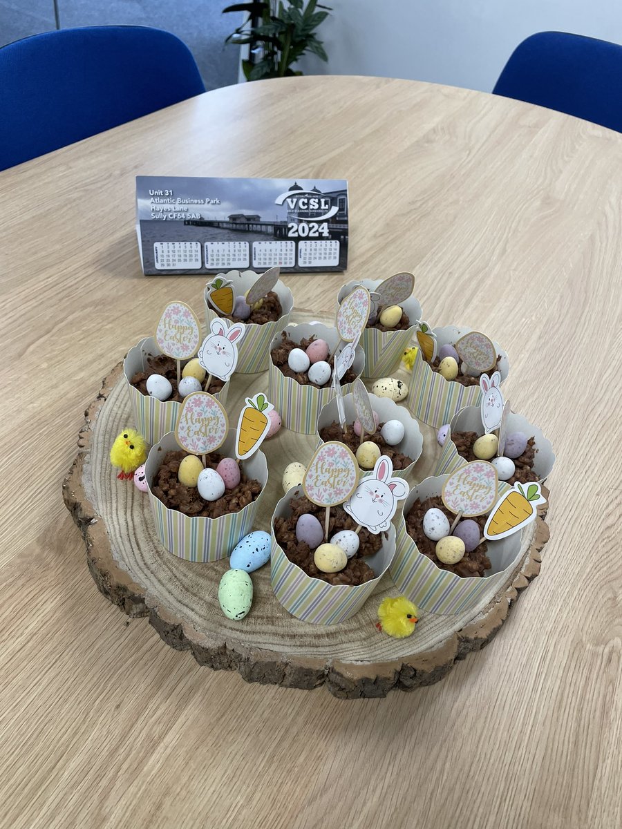Don't Let Those Easter Eggs Go to Waste! As the festivities wind down, you might find yourself with an abundance of leftover Easter eggs. I enjoyed melting mine and made some cute crispie cakes for the office today 😃#eastereggs #chocolateeggs #getcreative #cupcakes #happytuesday