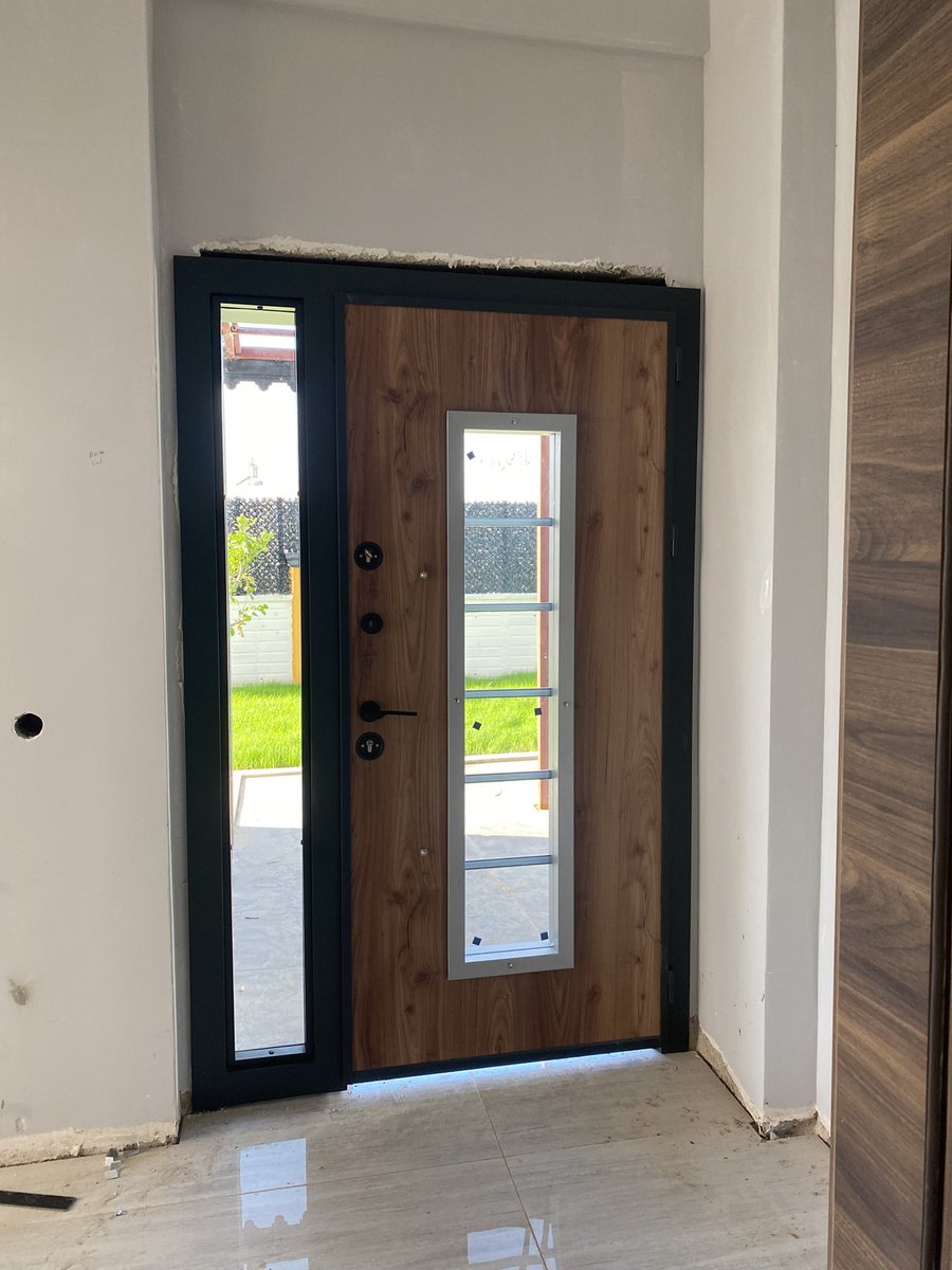 Villa Çelik kapı özel ölçü tasarımı ve üretimi ile (<a href="/Batudoor/">Batu Door Çelik Kapı</a> )
#çelikkapı #kapı #villakapısı #çelikkapı #pivotdoor #ahşap #ahşapdesign #steeldoor #desing #customdesign #exterior #exteriordesign #interiordesign #interior #architecture #villadesign #villaproject #Project