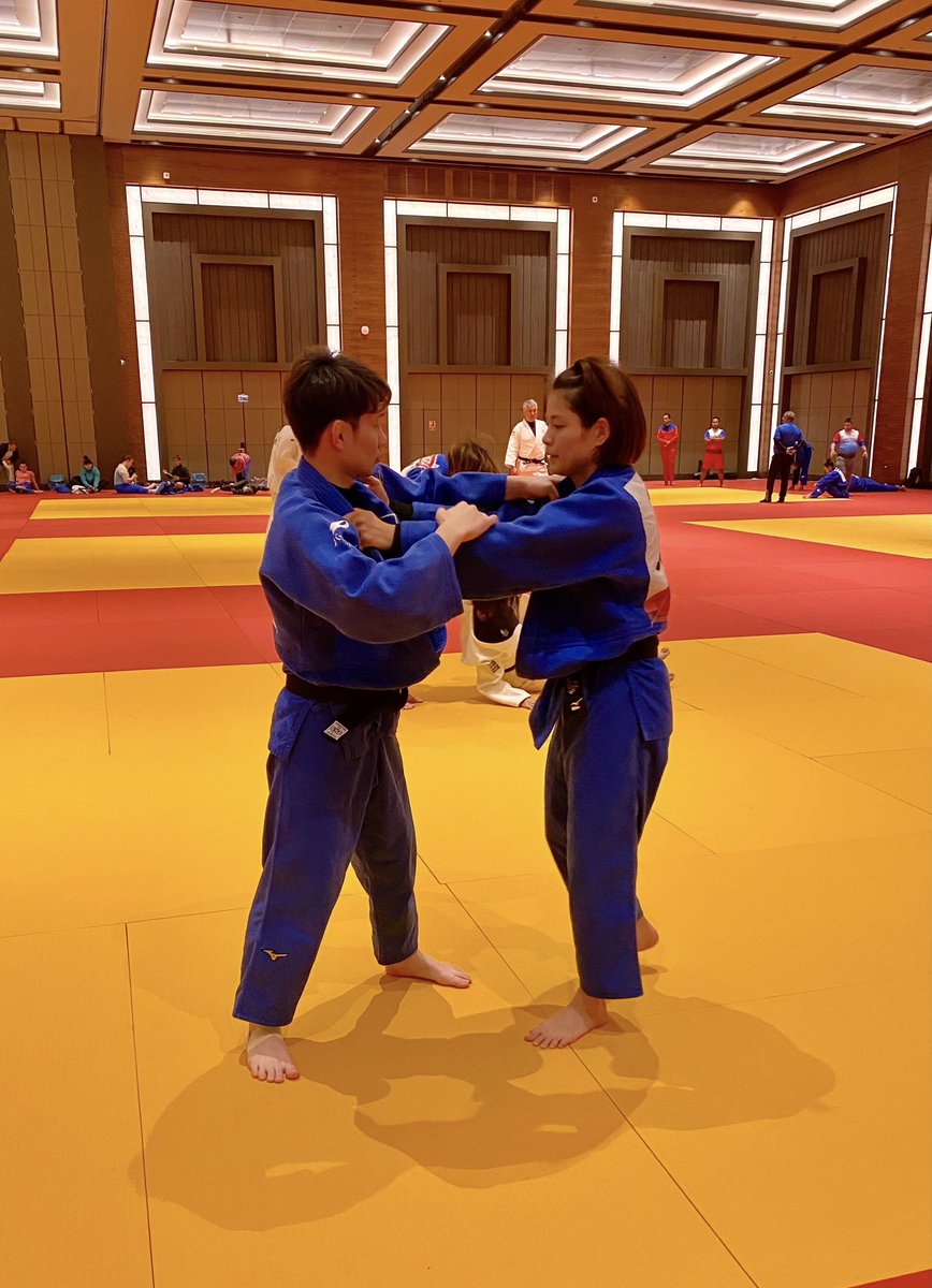 PARK24_JUDOCLUB's tweet photo. 先日、グランドスラム・アンタルヤ に出場した選手達の大会前の様子!

#阿部詩
#阿部一二三
#ウルフアロン https://t.co/1G300g48m7