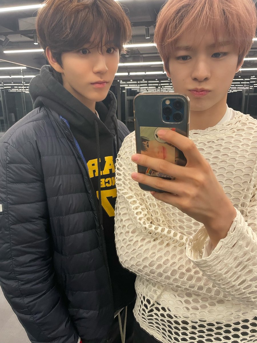neoweverse's tweet photo. [240330] #NCTWISH #YUSHI
10:25PM KST

- practice fighting！🔥 https://t.co/l81YrP1KcR