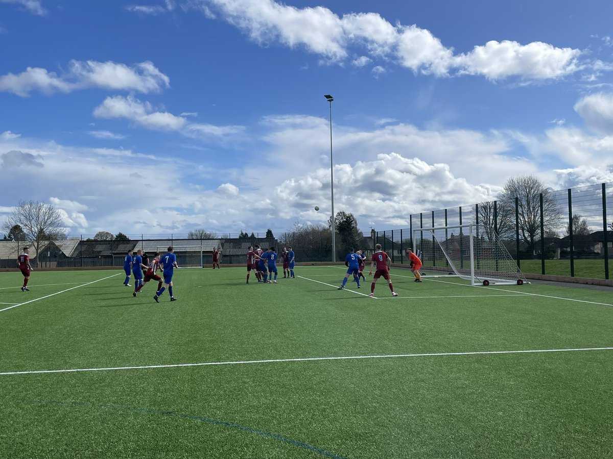 FAF in Wrexham as Acton beat @_OvertonRecFc_ 8-4 on an afternoon which rained goals @fgif4hop @67_balti @NonLeagueCrowd @NWSportDave @szczena1951