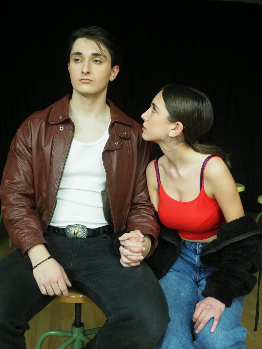 IesNarcis's tweet photo. La noche del 4 al 5 de abril a las 00:00 ya se podrán descargar las entradas gratuitas para el estreno oficial de PROYECTO LARAMIE en la Muestra de los IES de Parla!
Lunes 8 de abril a las 19:00 en el Teatro Jaime Salom.
https://t.co/Pp25wFMOoM
#ProyectoLaramie #Macberianos https://t.co/1xeyWpB0q8