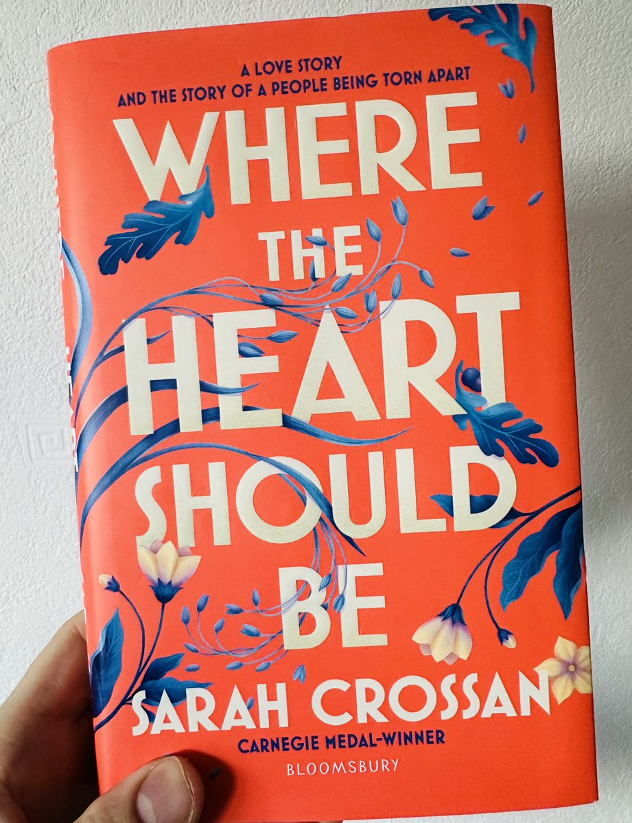 Spent yesterday evening reading this. @SarahCrossan has really outdone herself. Heartbreaking and stunning. If you’re looking for a KS3 verse novel, you won’t go far wrong with this. Lots of connections to 19th century context in a story set against the famine sweeping across…