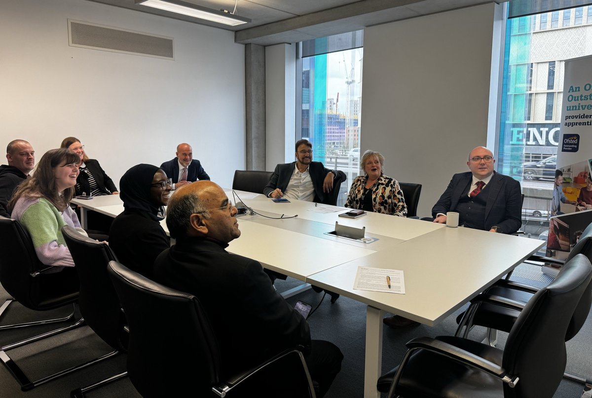Last week we were delighted to welcome @AfzalKhanMCR to @ManMetUni to discuss the importance of degree apprenticeships and the incredible impact they have. There was also the opportunity for some of our current apprentices to join the discussion and share personal insights.